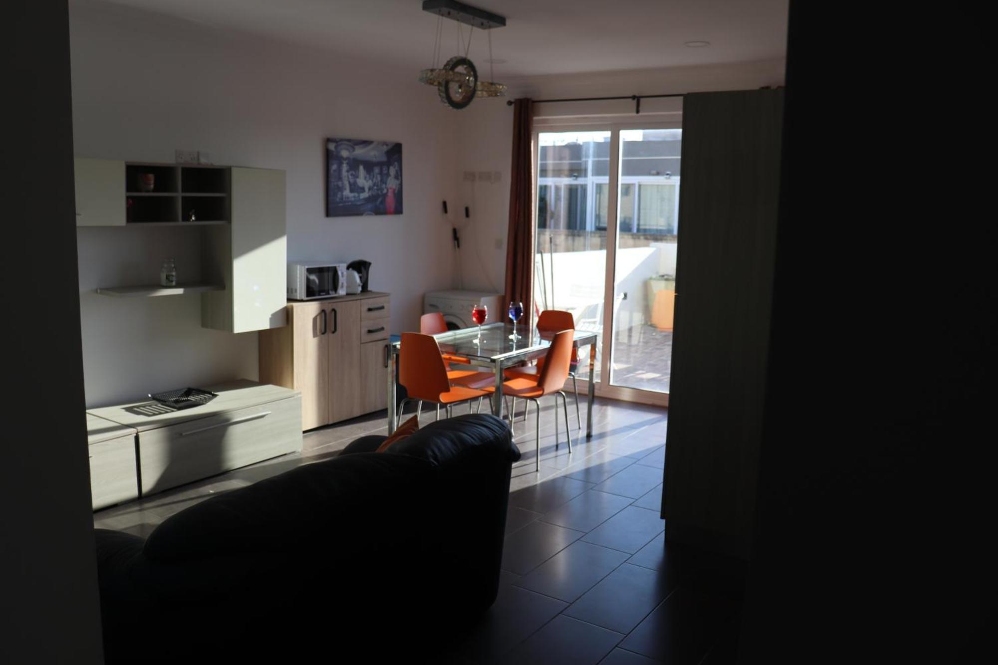 St Julians Sliema Penthouse 3 Minutes Walk From Seafront Apartment Exterior foto