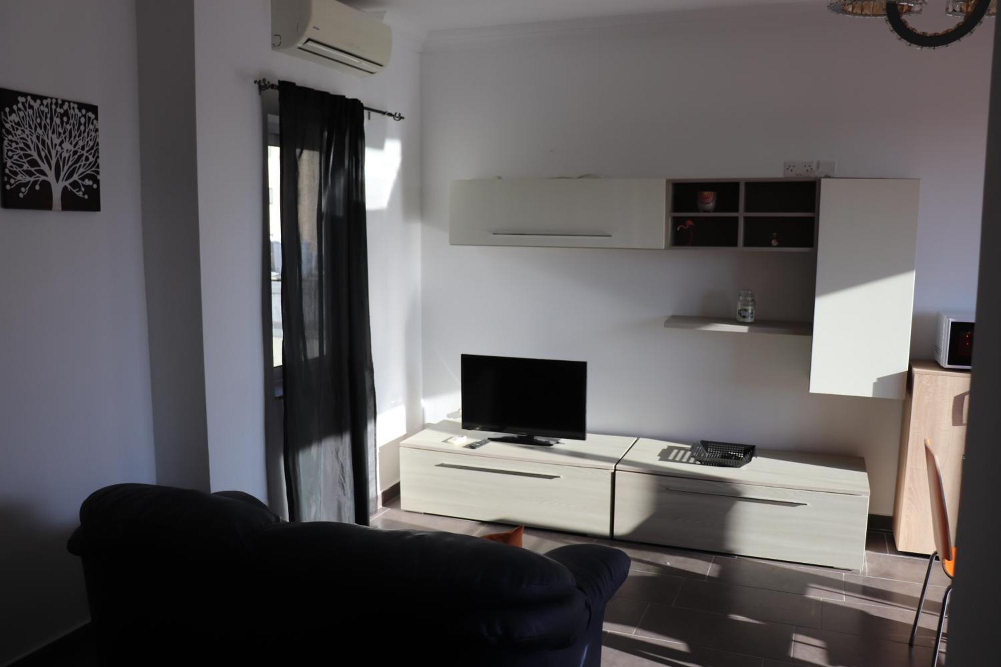 St Julians Sliema Penthouse 3 Minutes Walk From Seafront Apartment Exterior foto