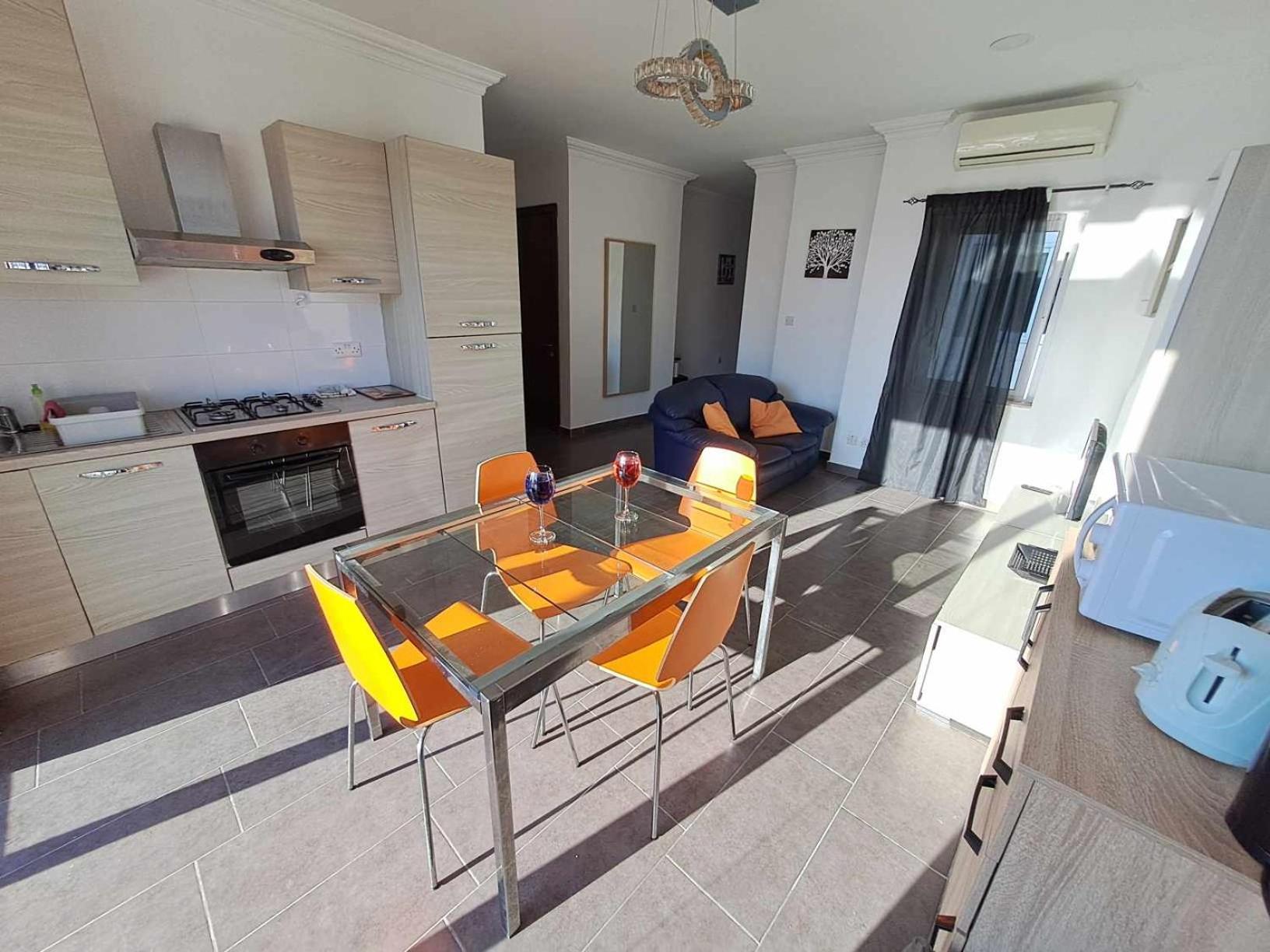 St Julians Sliema Penthouse 3 Minutes Walk From Seafront Apartment Exterior foto